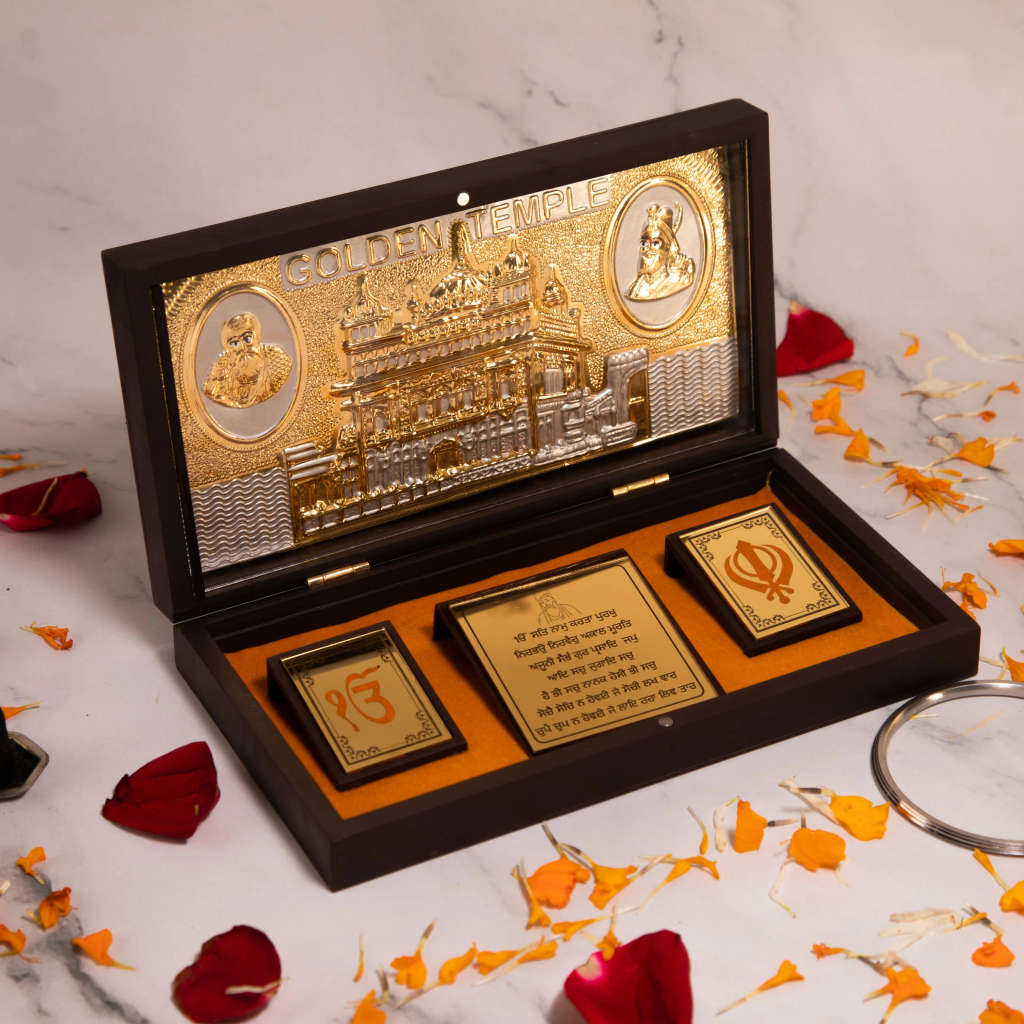 Guru Nanak Dev Pooja Gift Box Golden Temple