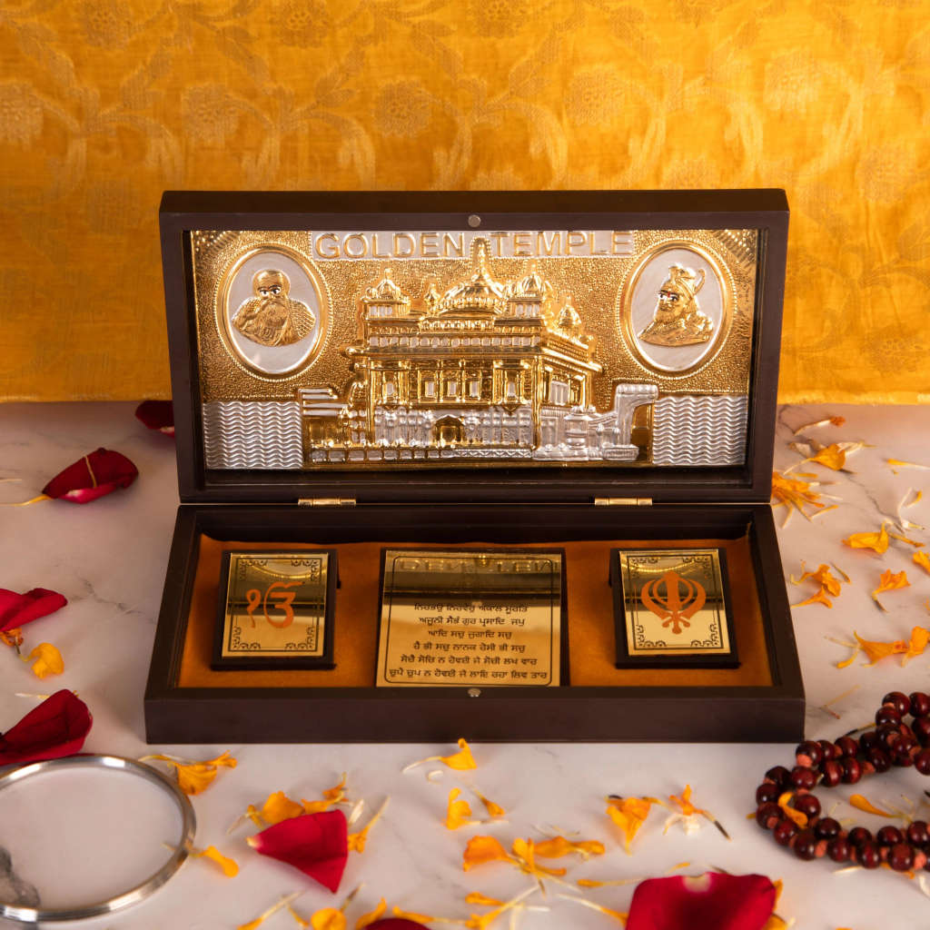 Guru Nanak Dev Pooja Gift Box Golden Temple